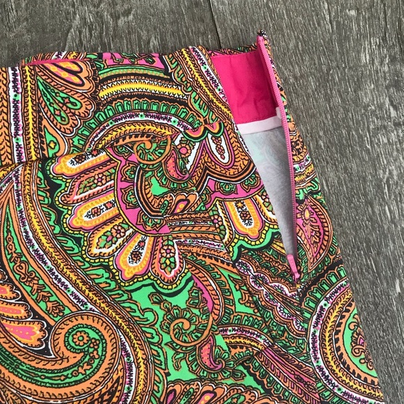 J. CREW| Pink paisley print shorts size 8 - Picture 4 of 7